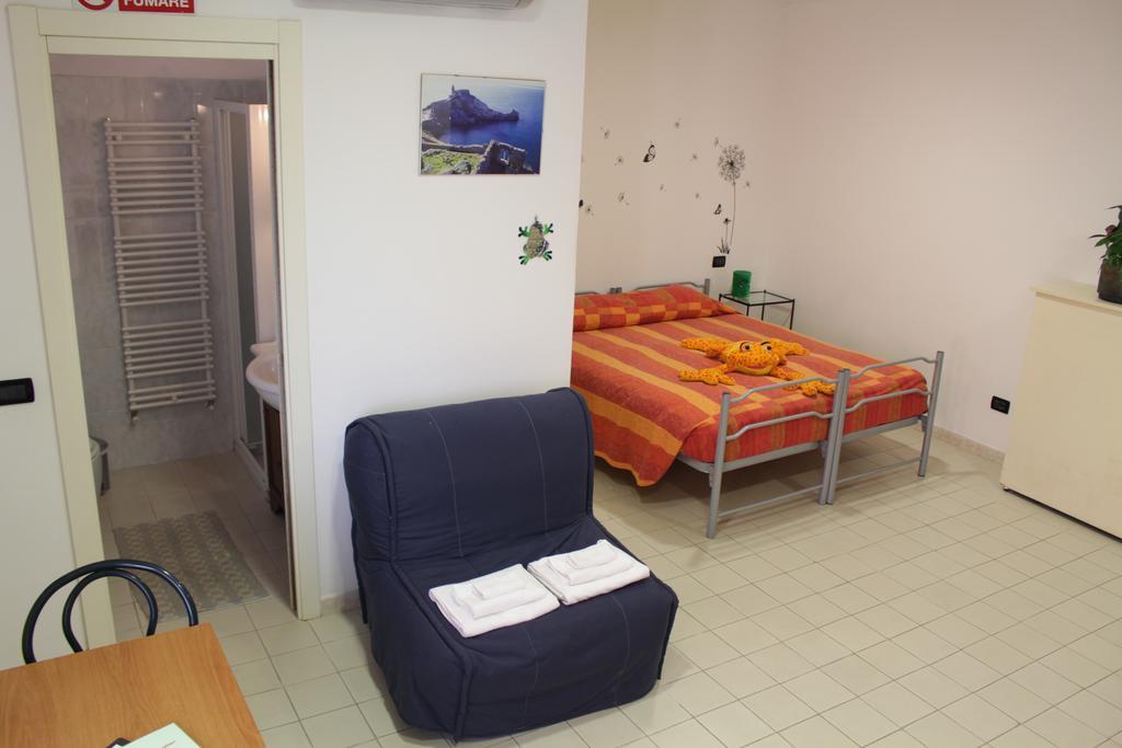 Elicrim Hotel Санто Стефано ди Магра Екстериор снимка